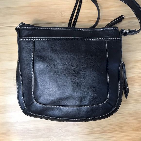 CHAPS Boho Western Country Woven Synthetic Leather Purse Crossbody - Picture 3 of 11